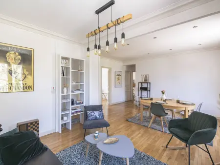 Duplex Élégant au Cœur de Reims - 2 Chambres, Appartement 4 personnes à Reims - Photo 16