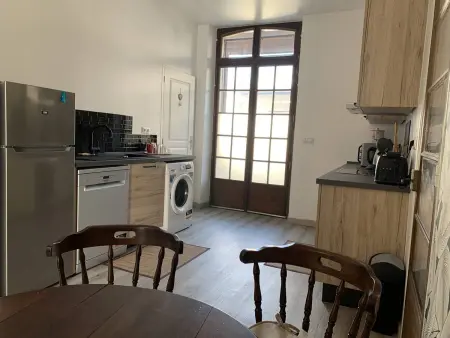 Location Conviviale à Reims avec Parking et Terrasse privée - Photo 5