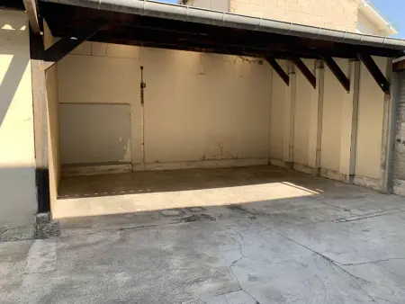 Location Conviviale à Reims avec Parking et Terrasse privée - Photo 12