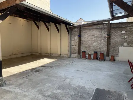 Location Conviviale à Reims avec Parking et Terrasse privée - Photo 14
