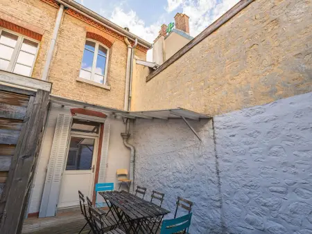 Spacieuse Maison Rénovée près Basilique St-Rémi, 11 Pers, Terrasse - Photo 3