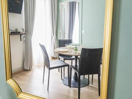 Appartement Chic à Reims, Wi-Fi Gratuit, Appartement 4 personnes à Reims - Photo 16