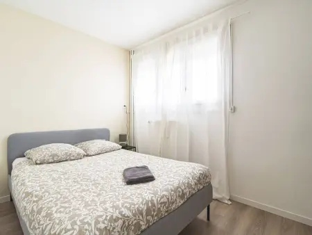 Appartement Lumineux avec WiFi au Cœur de Reims - Photo 5