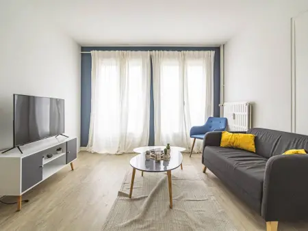Appartement Lumineux avec WiFi au Cœur de Reims - Photo 16
