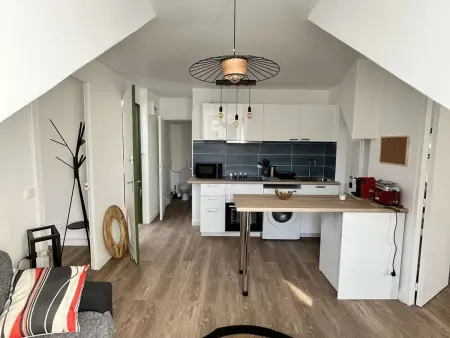 Charme Central : Grand Appart à Reims, Appartement 4 personnes à Reims - Photo 8