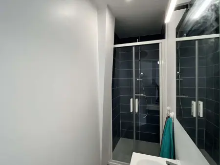 Charme Central : Grand Appart à Reims, Appartement 4 personnes à Reims - Photo 9