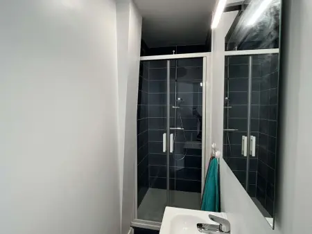 Charme Central : Grand Appart à Reims, Appartement 4 personnes à Reims - Photo 10
