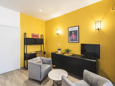 Appartement Moderne Reims Centre avec Parking et WiFi - Photo 9
