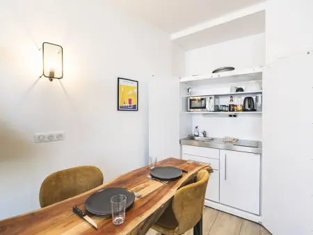 Appartement Moderne Reims Centre avec Parking et WiFi - Photo 11