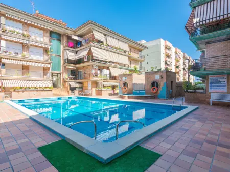 Charmant Apt 2 Chambres à Pineda de Mar, Piscine, 110m Plage - Photo 16