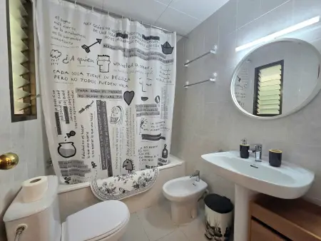 Charmant Apt 2 Chambres à Pineda de Mar, Piscine, 110m Plage - Photo 25