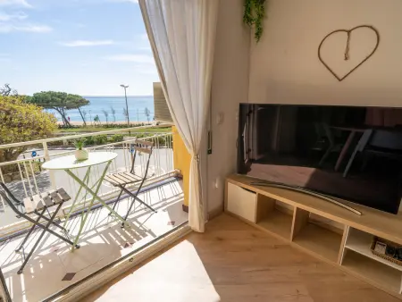 Appartement à Pineda de Mar: Confort, Wi-Fi & Climatisation - 50m de la Plage - Photo 4