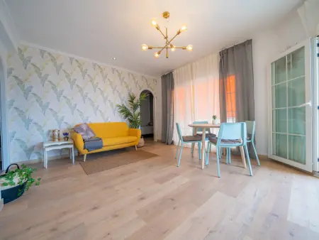 Appartement à Pineda de Mar: Confort, Wi-Fi & Climatisation - 50m de la Plage - Photo 6