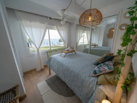 Appartement à Pineda de Mar: Confort, Wi-Fi & Climatisation - 50m de la Plage - Photo 13
