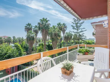 Appartement moderne à Pineda de Mar, 6 pers, 3 ch, piscine, proche plage, wifi, parking inclus - Photo 4