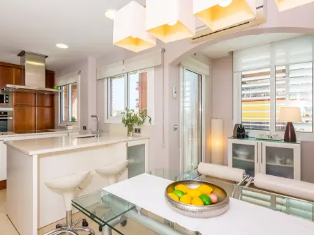 Appartement moderne à Pineda de Mar, 6 pers, 3 ch, piscine, proche plage, wifi, parking inclus - Photo 17