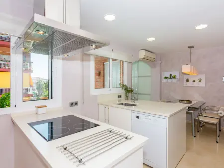 Appartement moderne à Pineda de Mar, 6 pers, 3 ch, piscine, proche plage, wifi, parking inclus - Photo 18