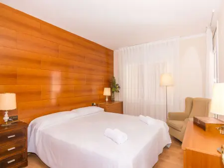 Appartement moderne à Pineda de Mar, 6 pers, 3 ch, piscine, proche plage, wifi, parking inclus - Photo 26