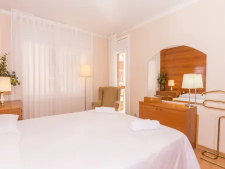 Appartement moderne à Pineda de Mar, 6 pers, 3 ch, piscine, proche plage, wifi, parking inclus - Photo 29