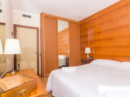 Appartement moderne à Pineda de Mar, 6 pers, 3 ch, piscine, proche plage, wifi, parking inclus - Photo 31