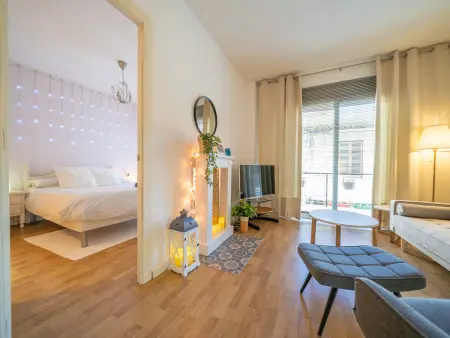 Appartement confortable à Pineda de Mar : 4 pers, piscine commune, proche mer, clim et Wi-Fi inclus - Photo 5