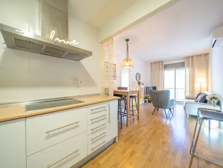 Appartement confortable à Pineda de Mar : 4 pers, piscine commune, proche mer, clim et Wi-Fi inclus - Photo 7