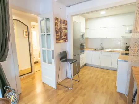Appartement confortable à Pineda de Mar : 4 pers, piscine commune, proche mer, clim et Wi-Fi inclus - Photo 8