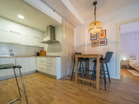 Appartement confortable à Pineda de Mar : 4 pers, piscine commune, proche mer, clim et Wi-Fi inclus - Photo 10