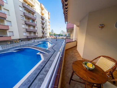 Appartement à Pineda de Mar pour 4 pers. avec piscine, proche plage et commodités - Photo 1
