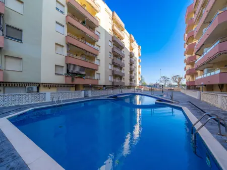 Appartement à Pineda de Mar pour 4 pers. avec piscine, proche plage et commodités - Photo 16