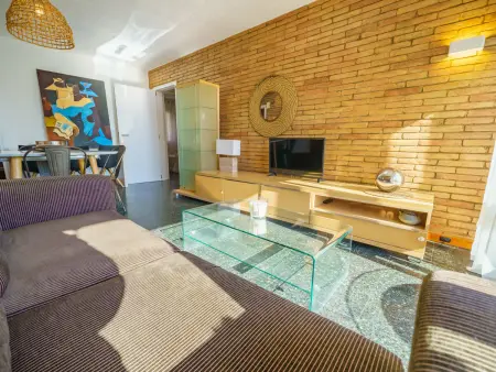 Appartement familial proche plage, 3 chambres, Wi-Fi, parking, animaux bienvenus - Costa Barcelona - Photo 4