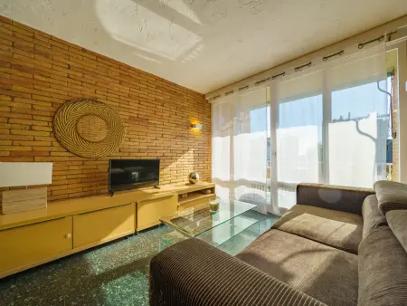 Appartement familial proche plage, 3 chambres, Wi-Fi, parking, animaux bienvenus - Costa Barcelona - Photo 5