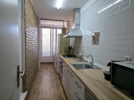 Appartement familial proche plage, 3 chambres, Wi-Fi, parking, animaux bienvenus - Costa Barcelona - Photo 14