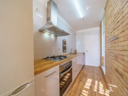 Appartement familial proche plage, 3 chambres, Wi-Fi, parking, animaux bienvenus - Costa Barcelona - Photo 15