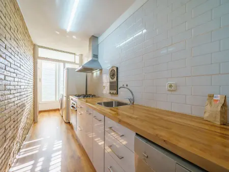 Appartement familial proche plage, 3 chambres, Wi-Fi, parking, animaux bienvenus - Costa Barcelona - Photo 16