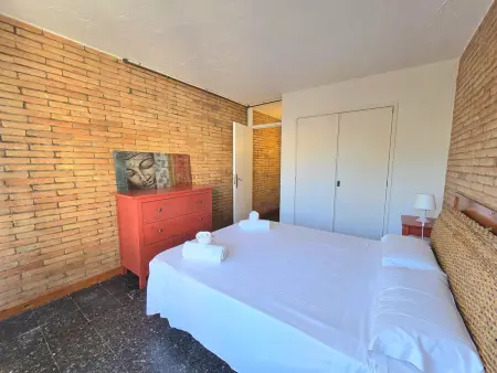 Appartement familial proche plage, 3 chambres, Wi-Fi, parking, animaux bienvenus - Costa Barcelona - Photo 17