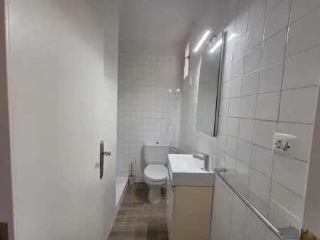 Appartement familial proche plage, 3 chambres, Wi-Fi, parking, animaux bienvenus - Costa Barcelona - Photo 35