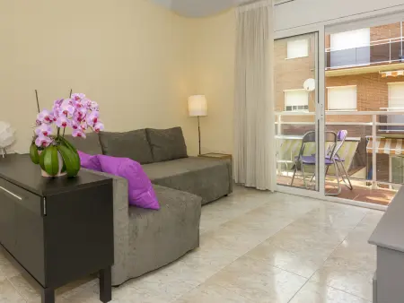 Appartement à Pineda de Mar pour 4, proche mer, avec lave-vaisselle et grand balcon - Photo 4