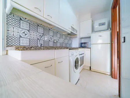 Bel appartement pour 4 pers avec piscine commune, à 140m de la plage - Costa Brava - Photo 4