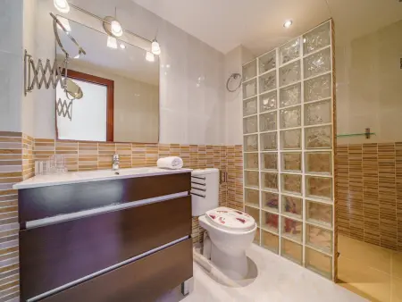 Bel appartement pour 4 pers avec piscine commune, à 140m de la plage - Costa Brava - Photo 11
