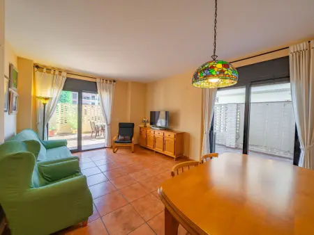 Appartement moderne pour 6 à Pineda de Mar, à  quelques mètres de la plage avec Wi-Fi, terrasse et parking - Photo 4