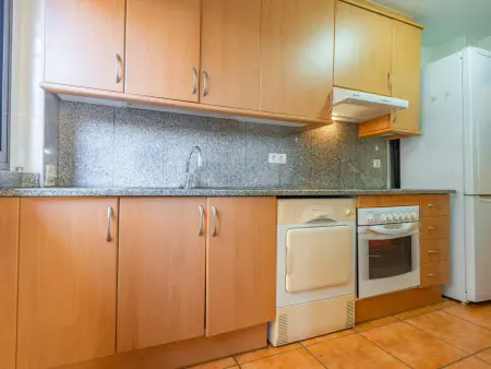 Appartement moderne pour 6 à Pineda de Mar, à  quelques mètres de la plage avec Wi-Fi, terrasse et parking - Photo 7