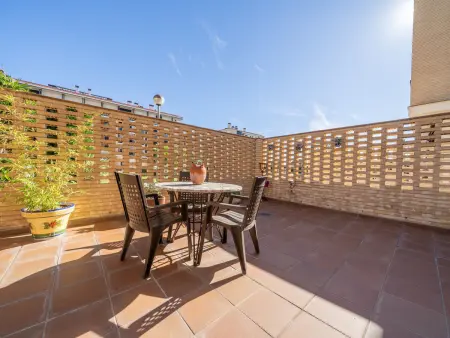 Appartement moderne pour 6 à Pineda de Mar, à  quelques mètres de la plage avec Wi-Fi, terrasse et parking - Photo 17