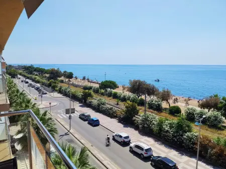 Appartement moderne à deux pas de la plage avec WiFi, clim et animaux bienvenus - Photo 2