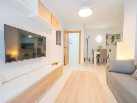Appartement moderne à Pineda de Mar, proche de la mer, avec 2 chambres pour 5 pers. et lave-linge - Photo 1