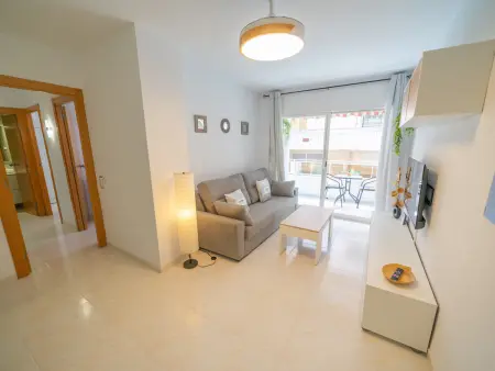 Appartement moderne à Pineda de Mar, proche de la mer, avec 2 chambres pour 5 pers. et lave-linge - Photo 4