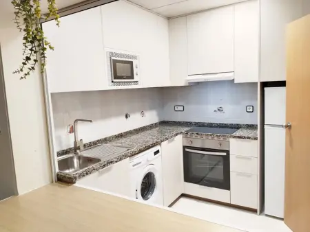 Appartement moderne à Pineda de Mar, proche de la mer, avec 2 chambres pour 5 pers. et lave-linge - Photo 12
