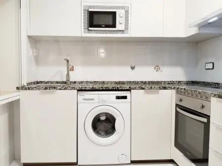 Appartement moderne à Pineda de Mar, proche de la mer, avec 2 chambres pour 5 pers. et lave-linge - Photo 13