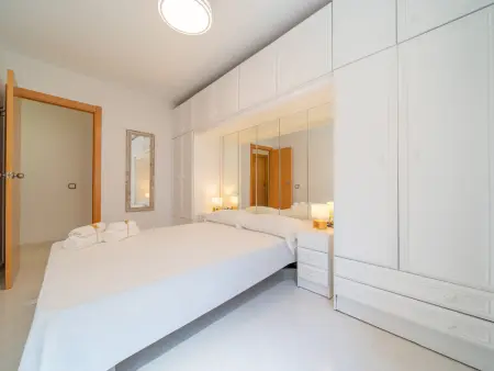 Appartement moderne à Pineda de Mar, proche de la mer, avec 2 chambres pour 5 pers. et lave-linge - Photo 17