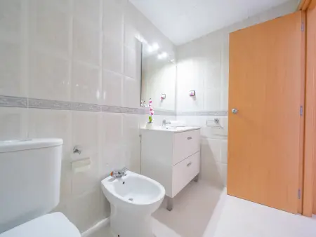 Appartement moderne à Pineda de Mar, proche de la mer, avec 2 chambres pour 5 pers. et lave-linge - Photo 27